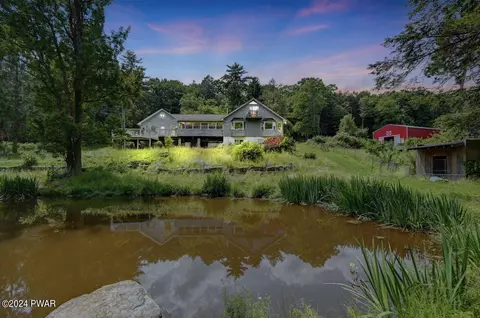 116 Daniels Rd, Hawley, PA 18428