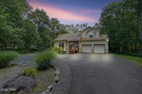 190 Flatbrook Way, Milford, PA 18337