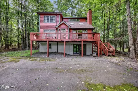 19 Navaho Ln, Lake Ariel, PA 18436