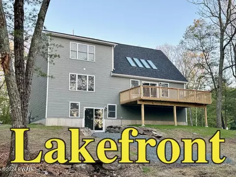 258 Lakewood Dr, Milford, PA 18337