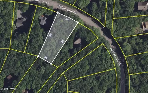 3671 Hidden Lake Dr, Lake Ariel, PA 18436