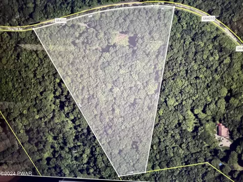 77 King Hill Rd, Starrucca, PA 18462