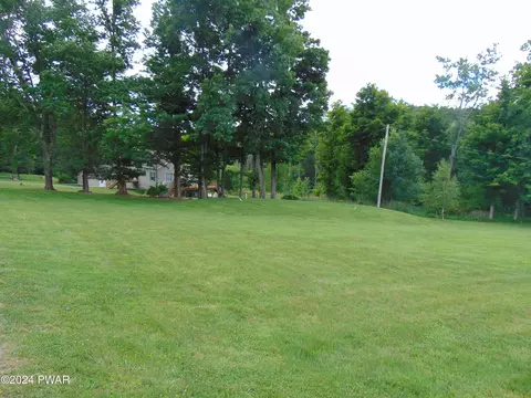 12 Pine Tree Ln, Newfoundland, PA 18445 photo 9