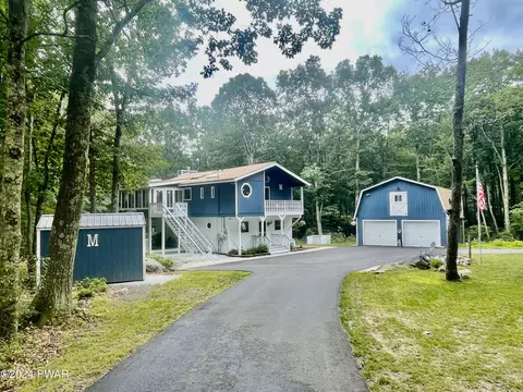 190 Seneca Dr, Milford, PA 18337