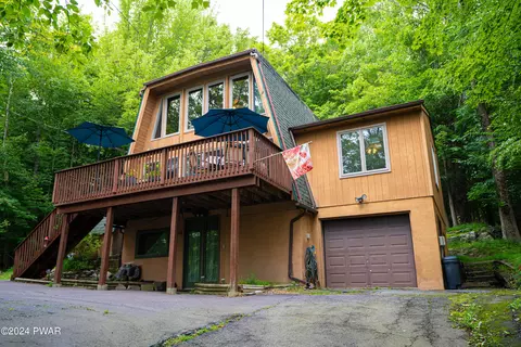 91 Woodview Ter, Lake Ariel, PA 18436