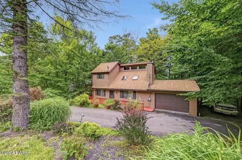 74 Woodhill Ln, Lake Ariel, PA 18436