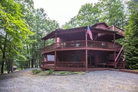 1475 Lakeland Dr, Lake Ariel, PA 18436