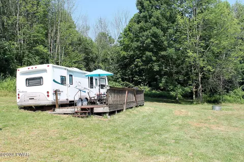 397 Bush Rd, Damascus, PA 18415