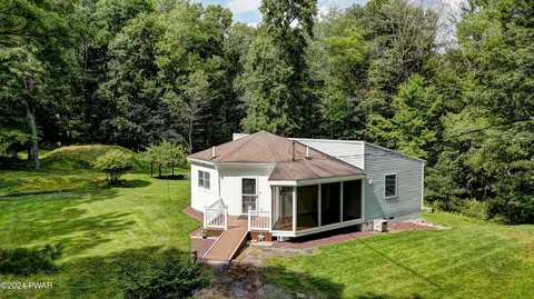 238 Engvaldsen Rd, Hawley, PA 18428