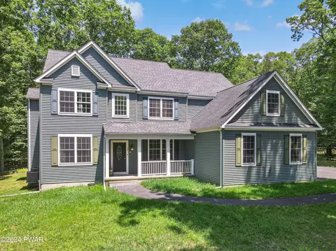 131 Waverly Dr, East Stroudsburg, PA 18302
