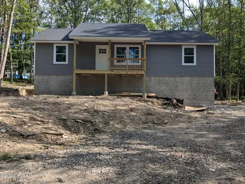 111 Lewis Rd, Milford, PA 18337
