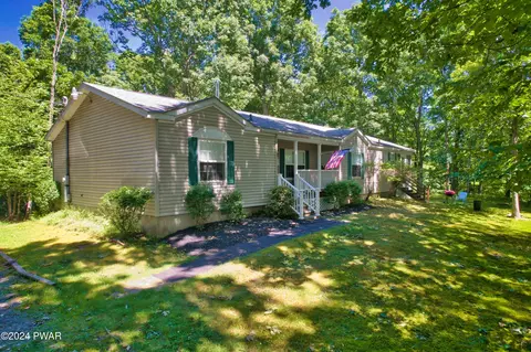 128 Laurel Hill Dr, Honesdale, PA 18431