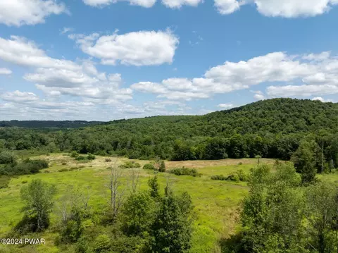 266 Neville Rd, Moscow, PA 18444