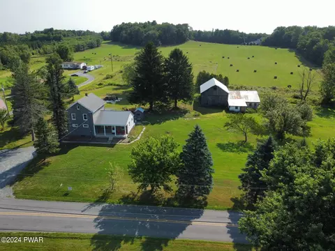 254 Cemetery Rd, Moscow, PA 18444