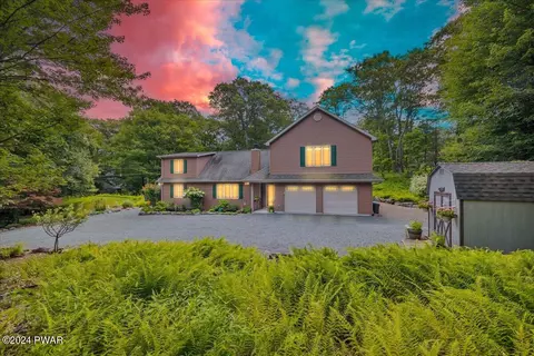 3151 Lakeview Ter, Canadensis, PA 18325