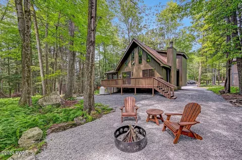 2531 Oak Cir, Lake Ariel, PA 18436