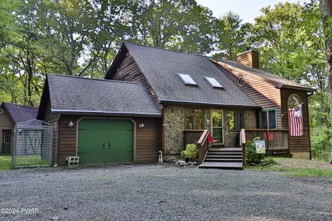 116 Chestnut Hill Rd, Shohola, PA 18458