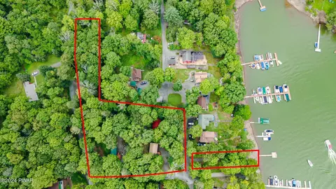 100 Launch Rd, Greentown, PA 18426