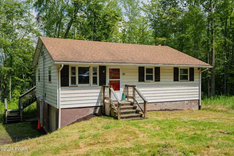20 Mellon Rd, Lake Ariel, PA 18436