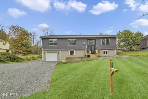 1665 Windemere Ln, Lake Ariel, PA 18436