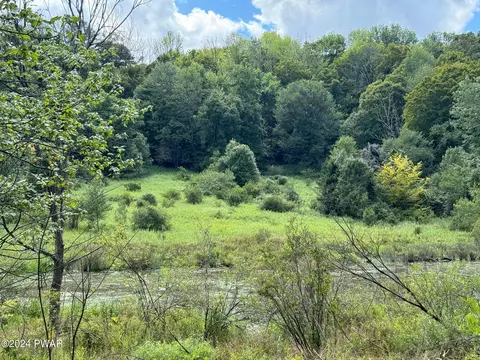 Eighmy Road, Honesdale, PA 18431