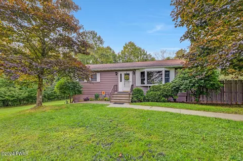 503 Goose Pond Rd, Lake Ariel, PA 18436