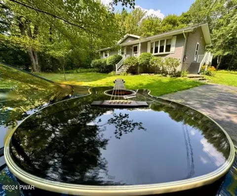 26 Van Leuven Rd, Lake Ariel, PA 18436