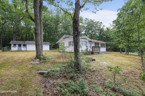 130 Jacob Weber Rd, Shohola, PA 18458