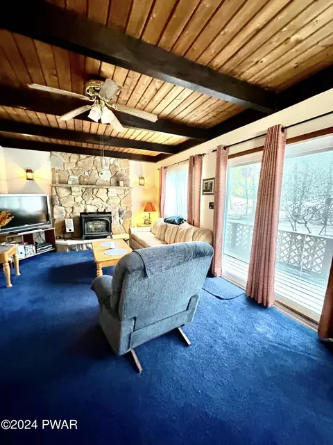 2391 Eagle Path, Bushkill, PA 18324 photo 17