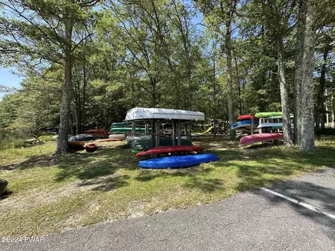 2391 Eagle Path, Bushkill, PA 18324 photo 35