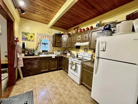 2391 Eagle Path, Bushkill, PA 18324 photo 27