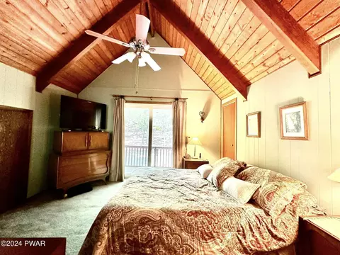 2391 Eagle Path, Bushkill, PA 18324 photo 6