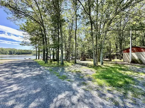 2391 Eagle Path, Bushkill, PA 18324 photo 33