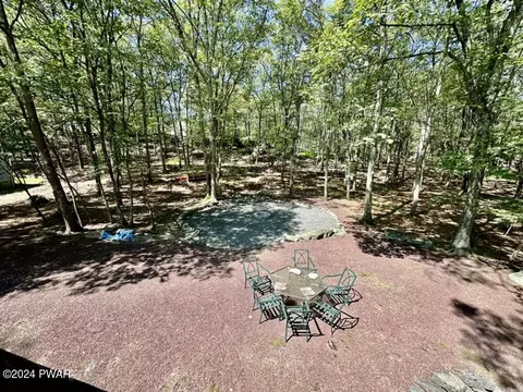 2391 Eagle Path, Bushkill, PA 18324 photo 7
