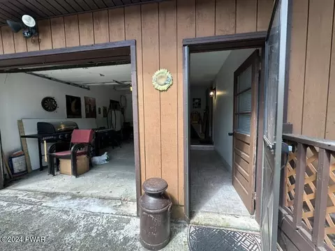 2391 Eagle Path, Bushkill, PA 18324 photo 22