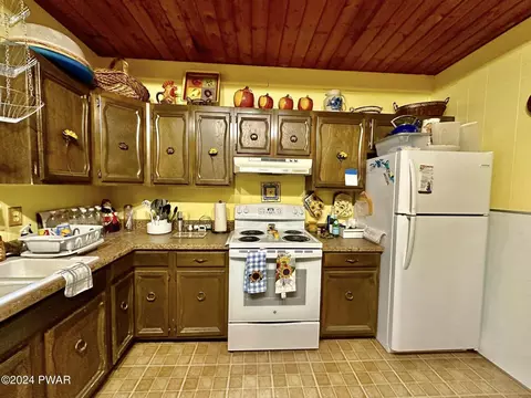 2391 Eagle Path, Bushkill, PA 18324 photo 26