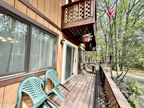 2391 Eagle Path, Bushkill, PA 18324 photo 14