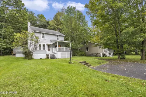 307 Como Rd, Lake Como, PA 18437