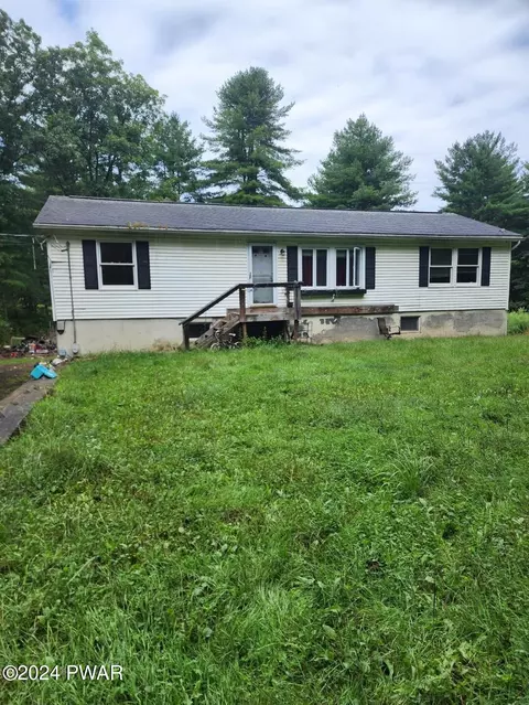 102 White Rd, Blooming Grove, PA 18428