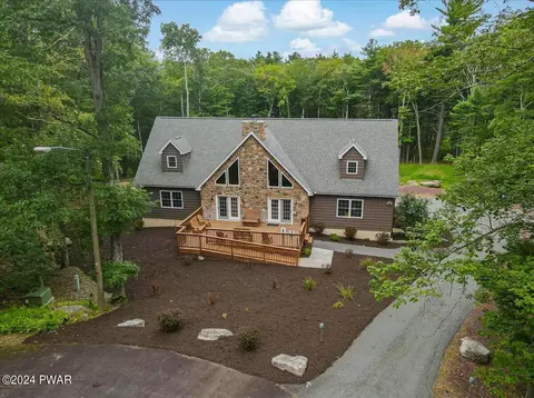 108 Soose Ct, Tafton, PA 18464