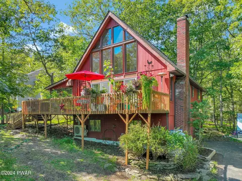 3178 Cherry Ridge Rd, Bushkill, PA 18324