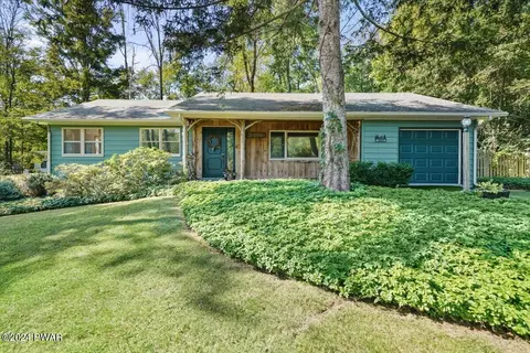 150 Pine Acres Ln, Milford, PA 18337
