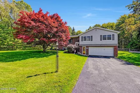 150 1st St, Richmondale, PA 18421