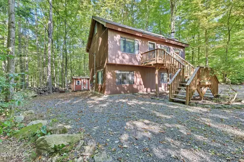 123 Ridgewood Cir, Lake Ariel, PA 18436