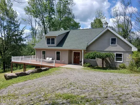 40 Peterson Rd, Pleasant Mount, PA 18453