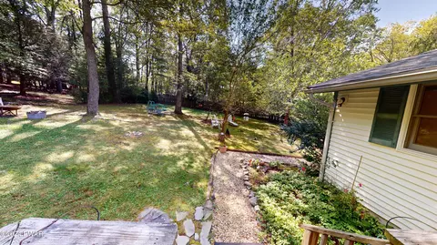 Exterior - 116 Outer Dr, Dingmans Ferry, PA 18328 photo 16 of 23