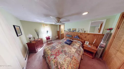 Bedroom - 116 Outer Dr, Dingmans Ferry, PA 18328 photo 1 of 6