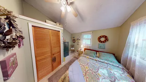 Bedroom - 116 Outer Dr, Dingmans Ferry, PA 18328 photo 5 of 6