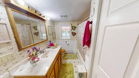 Bath - 116 Outer Dr, Dingmans Ferry, PA 18328 photo 1 of 1