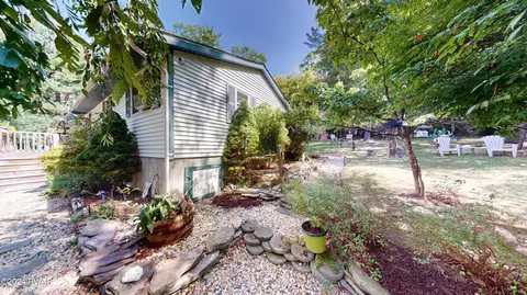 Exterior - 116 Outer Dr, Dingmans Ferry, PA 18328 photo 7 of 23